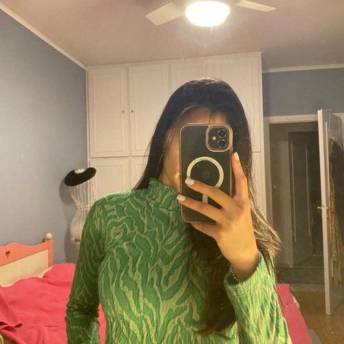 Zara crop top like new, green with snake pattern
