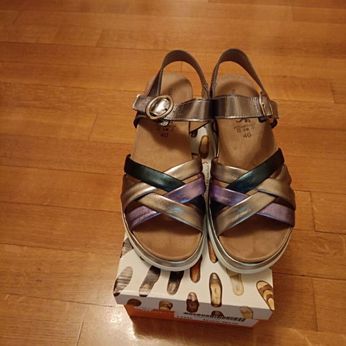 Naturelle multicolor anatomical sandals new, size 40