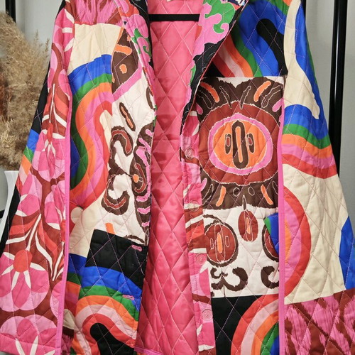 Karavan colorful quilted outerwear like new