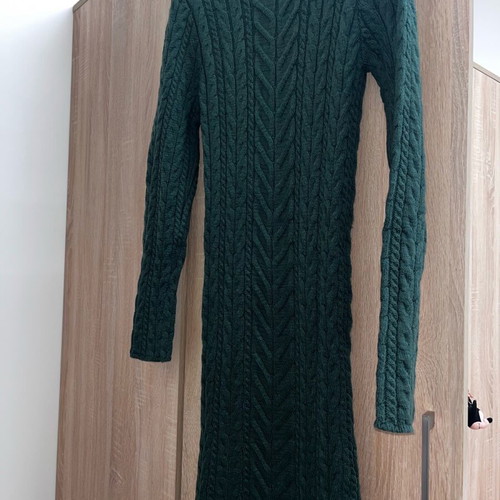 Toi&Moi knitted dress like new, dark green, below the knee