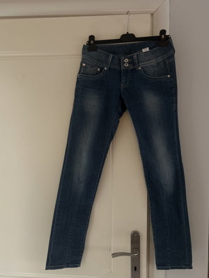 Pepe Jeans τζιν παντελόνι skinny χαμηλόμεσο μπλε distressed denim μέγεθος W28 σαν καινούργιο