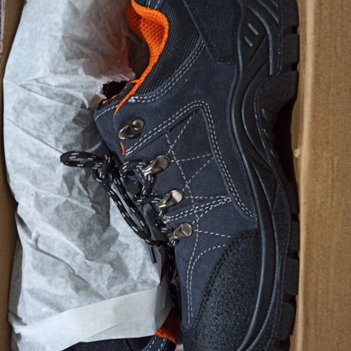 Unimac S1P SRC Safety Shoes New Size 42
