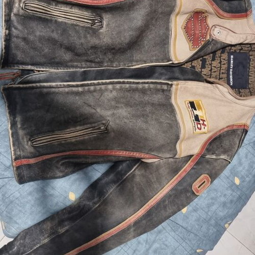 Harley Davidson vintage leather jacket like new