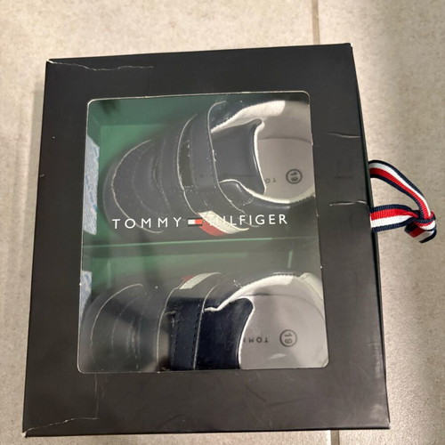 Tommy Hilfiger baby shoes like new, size 19