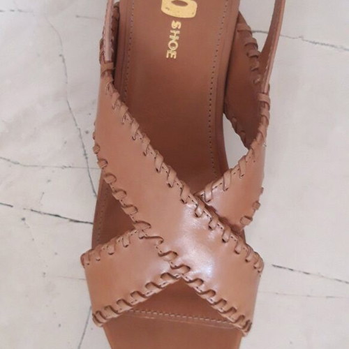 Car Shoe beige platform sandals like new, size 37