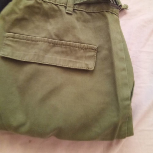 Bershka Khaki Cargo Pants size M like new