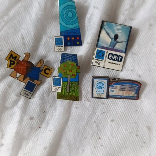 Olympic Pins Athens 2004 pack of 5, like new, collectible