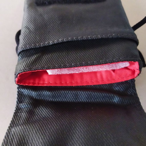 Golla bag like new, black mobile phone case