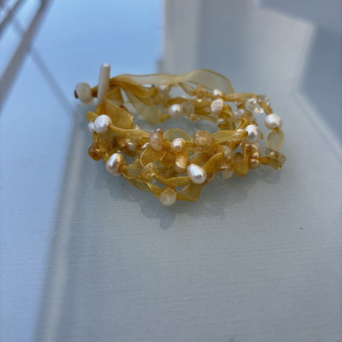 Bracelet gold color with beads used