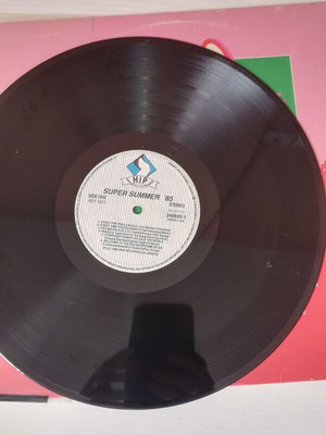 Super Summer 85 vinyl like new