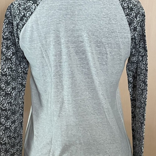 Aeropostale women's long-sleeve shirt used, raglan sleeve, white