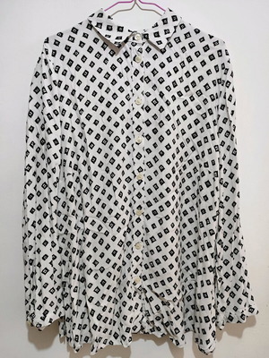 KjBRAND Women's Shirt 3XL/4XL Black and White like new