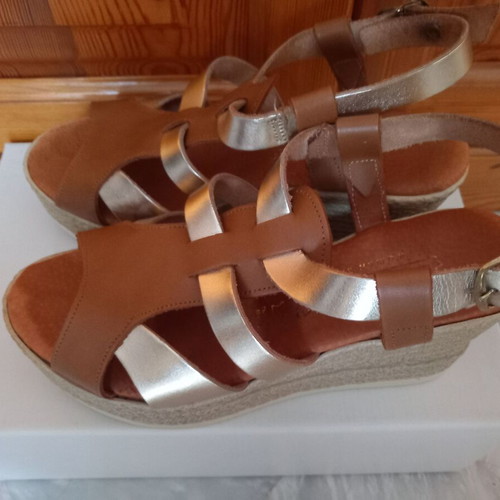 Carvel women's platform sandals size 36, like new, genuine leather
