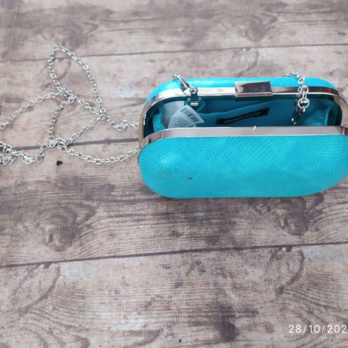 Small Thiros and Accesorize bags used