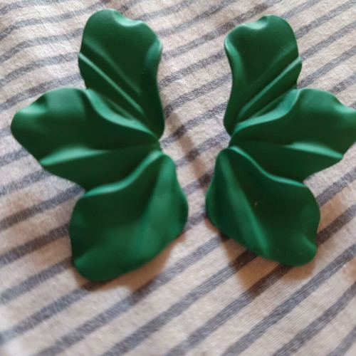 Flower earrings green, new