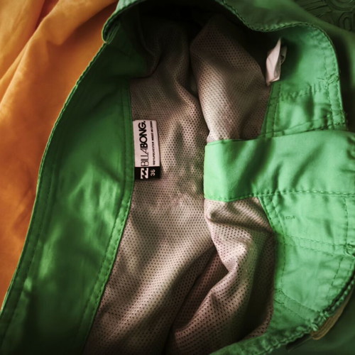 Billabong swim shorts size 36 like new, green
