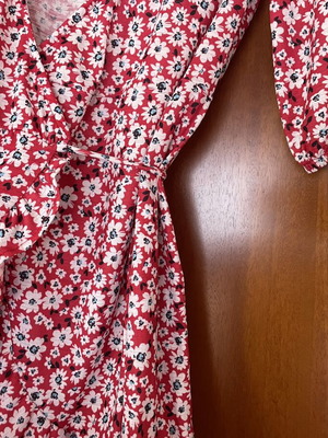 Floral Wrap Dress Bershka μέγεθος S σαν καινούργιο, κόκκινο και άσπρο