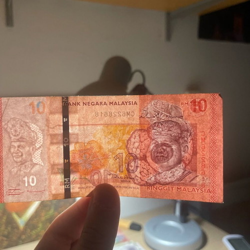 Rare authentic Malaysian banknotes set 10+5+1 new
