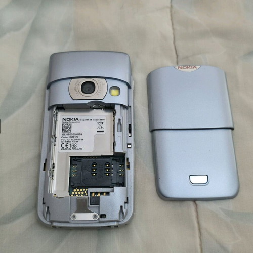 Nokia 4 phones like new from collection with leather cases