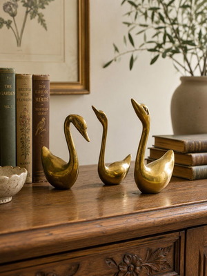 Vintage brass swan figurine set of 3 like new from 1960s