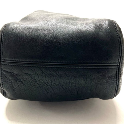 Coach черна кожена мини чанта тип кофа употребявана