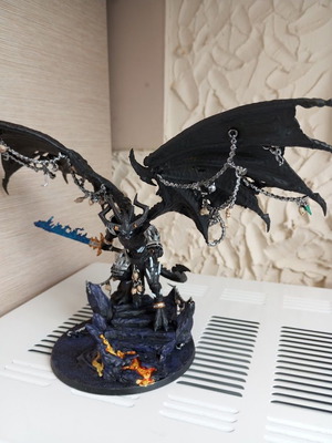 Warhammer Daemon prince μεταχειρισμένο με custom βάψιμο και βάση