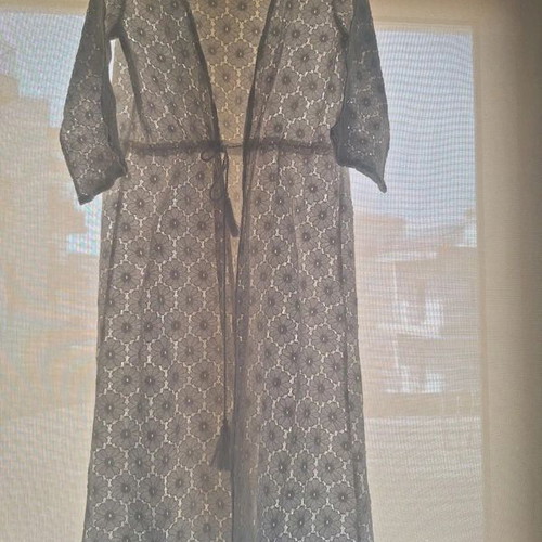 Pink Woman Lace Long Kimono Tunic size S/M like new, white