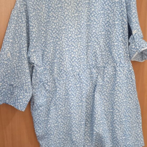Shorts romper like new, 65% cotton, sizes small and medium, white and turquoise