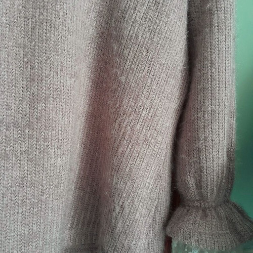 Regalinas knitted sweater like new, pink with lace sleeves, one size