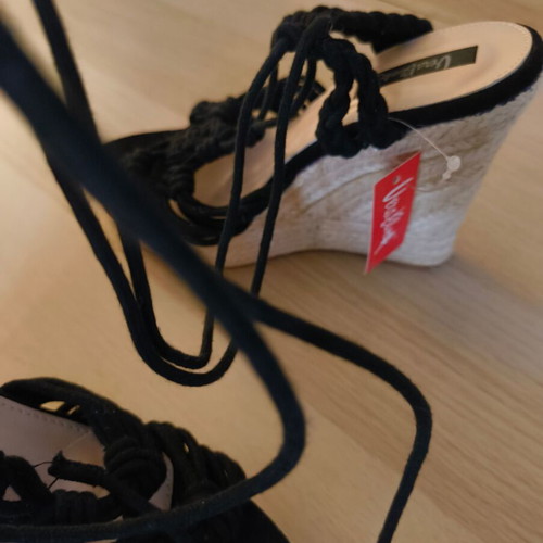 Vera Blum platform sandals new with tags, black and beige, size 38