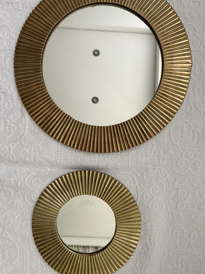 H&M Home decorative mirror set with gold metal frame, like new