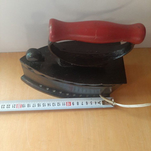Charcoal Iron lamp like new, vintage decoration