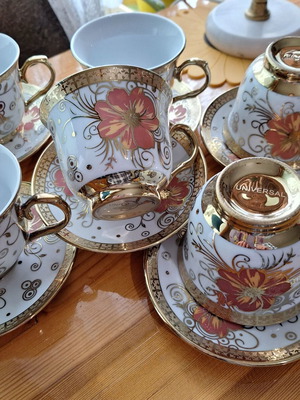 Σετ φλιτζάνια και πιατάκια για καφέ ανακαινισμένα, 6 τεμάχια με χρυσό σε κουτί