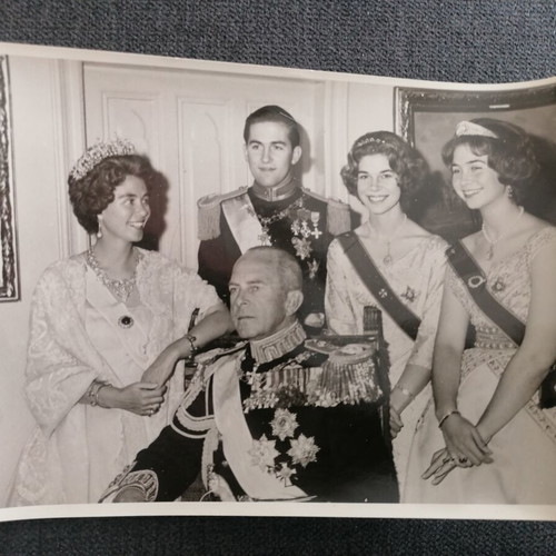 Royal family photo used