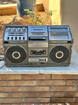 Spatial Stereo D8703 radio cassette player like new