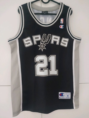 San Antonio Spurs Jersey Tim Duncan size Medium like new