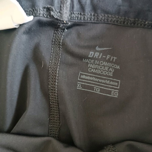 Nike leggings x large black used with wear and crotch repair
