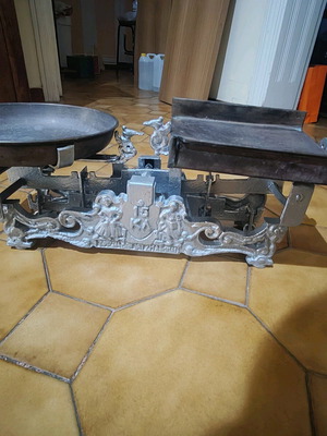 Cast iron scale 15 kg 1900 vintage, like new