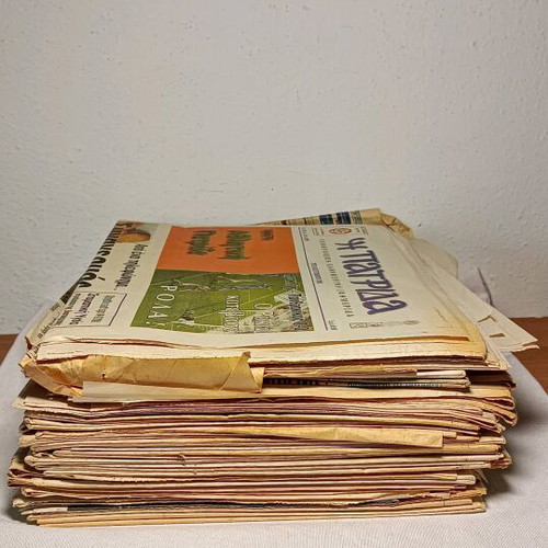 Package of various newspapers used