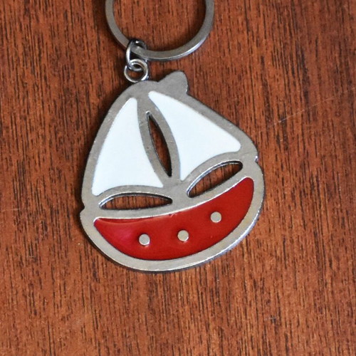 Sailboat keychain like new