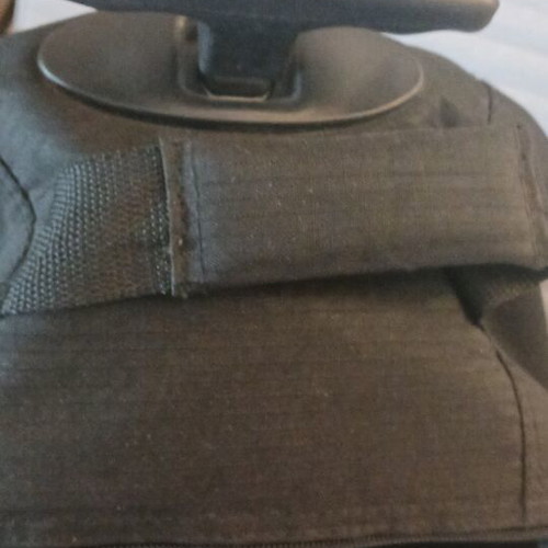 Suitcase with wheels and adjustable handle like new, internal and external pockets