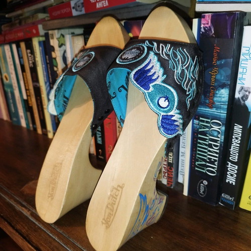 Von Dutch wooden shoes new, size 39, vintage