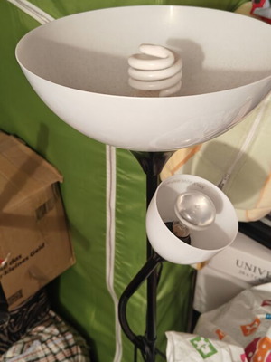 Floor lamp like new, fully functional