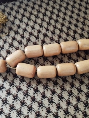 Vintage wooden giant wall komboloi 54cm with 11 heavy barrel beads, like new