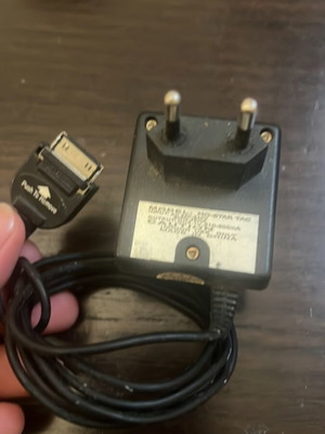 Motorola MO-STAR TAC Retro mobile charger used