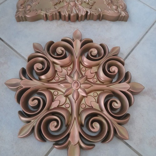 Decorative mirrors set of 3, like new, gold-bronze color