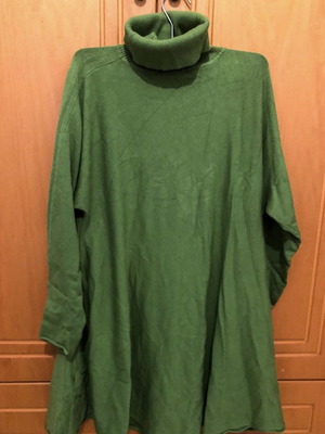 Turtleneck used, size M