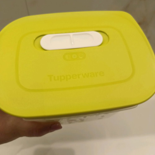 Tupperware 1.8 litre new