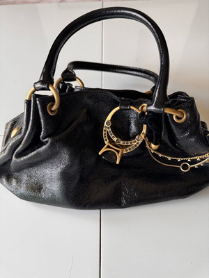 Τσάντα Juicy Couture vintage γυαλιστερή από δερματίνη με χρυσές λεπτομέρειες