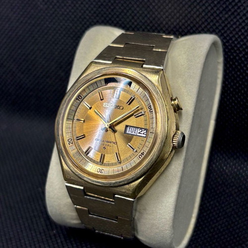 Seiko Bellmatic used gold-plated watch with original integrated bracelet